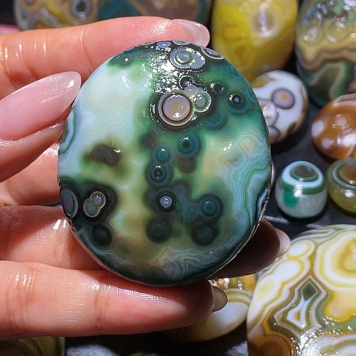 玛瑙/玉髓未镶嵌珠宝奇石122