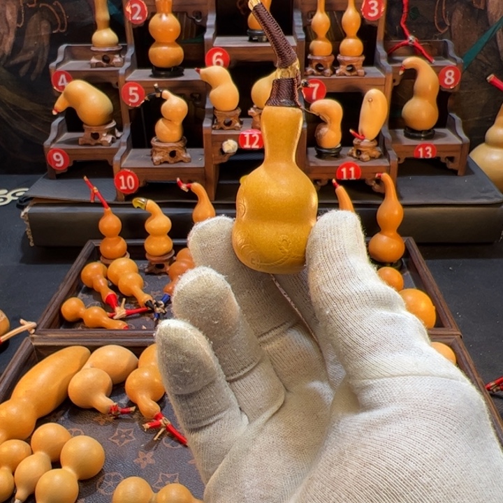 皮***丢文玩葫芦的葫芦娃