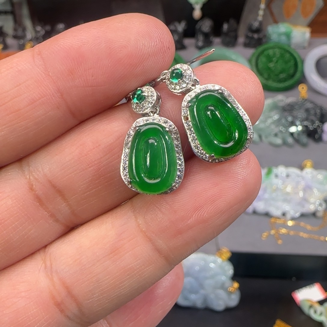 翡翠颈饰未镶嵌仿古