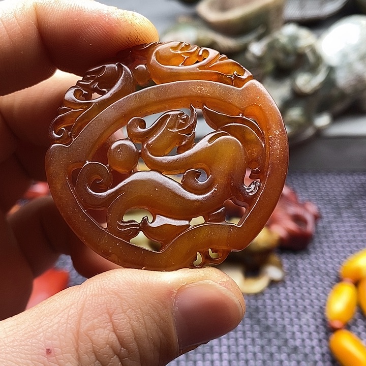 未镶嵌蛇纹石玉颈饰