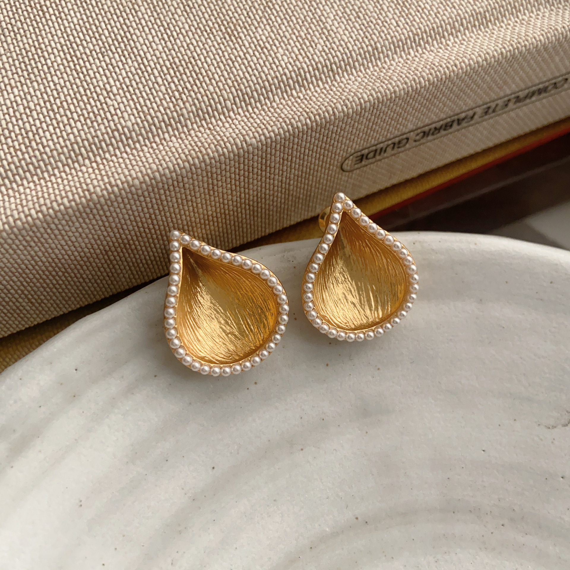 铜合金仿珍珠耳饰 【小雨滴】法式复古金属耳环拉丝小米珠小众时髦