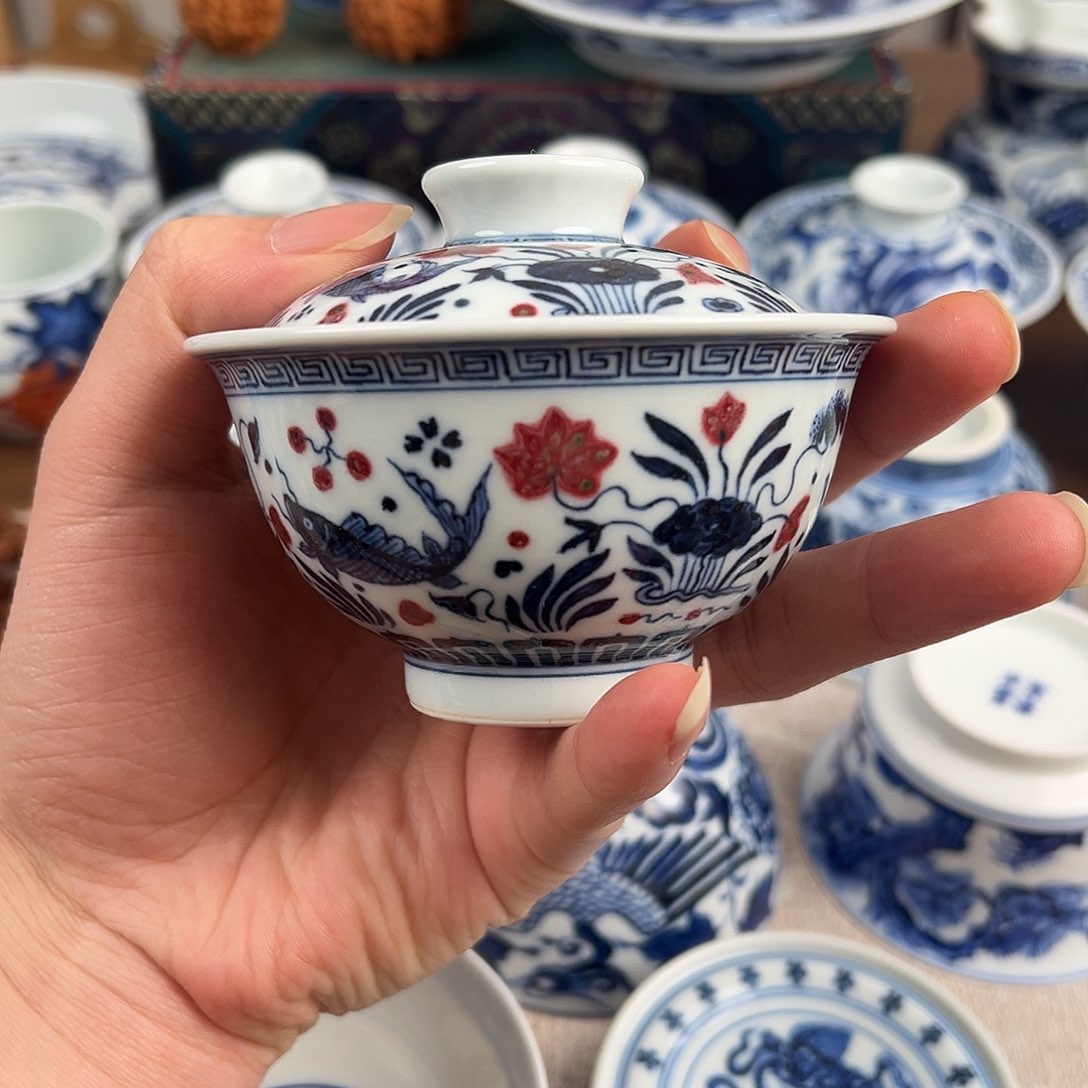 明和堂釉里红鱼藻盖碗