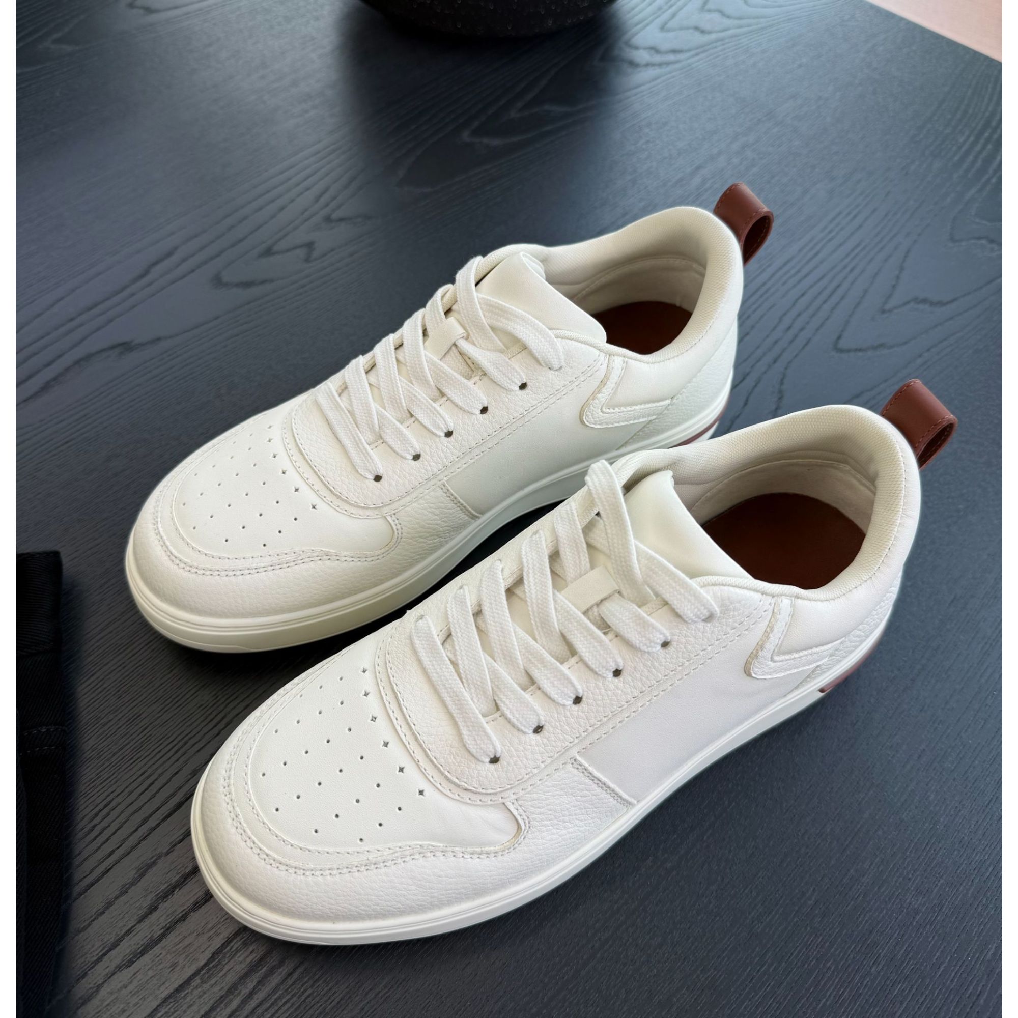 陆老板-【Dorc】四季新款休闲时尚男士休闲板鞋-L7001