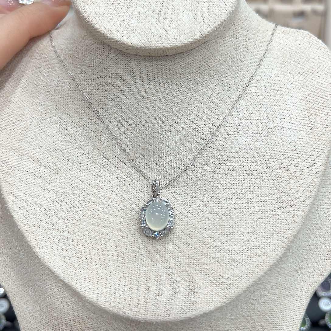 *****蛇纹石玉银S925镶嵌颈饰绿色