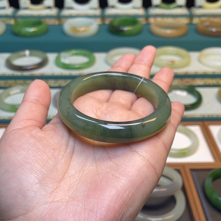 和田玉手镯未镶嵌51