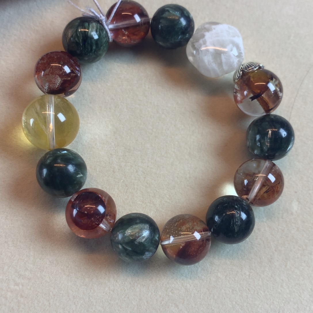 诗***姐水晶银S925镶嵌手串