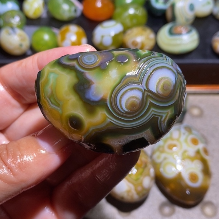 玛瑙/玉髓未镶嵌珠宝半成品