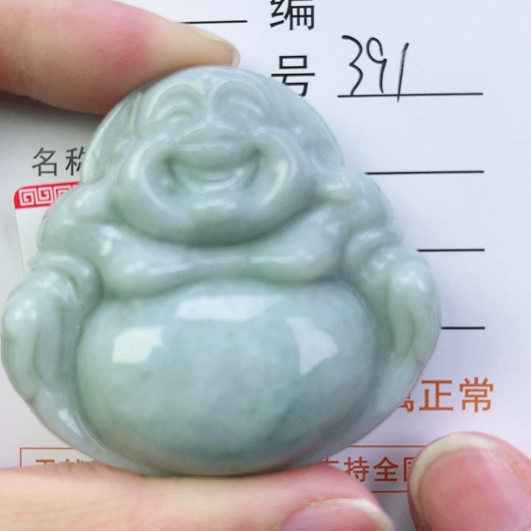 翡翠颈饰未镶嵌佛公