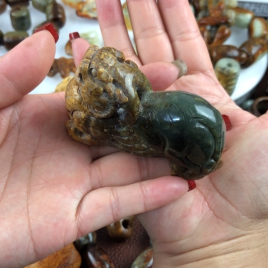 岫岩河磨玉（透闪石质玉）手把未镶嵌