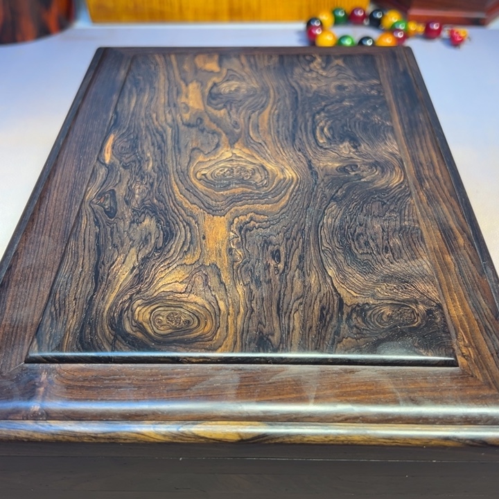 水***华机关盒。               