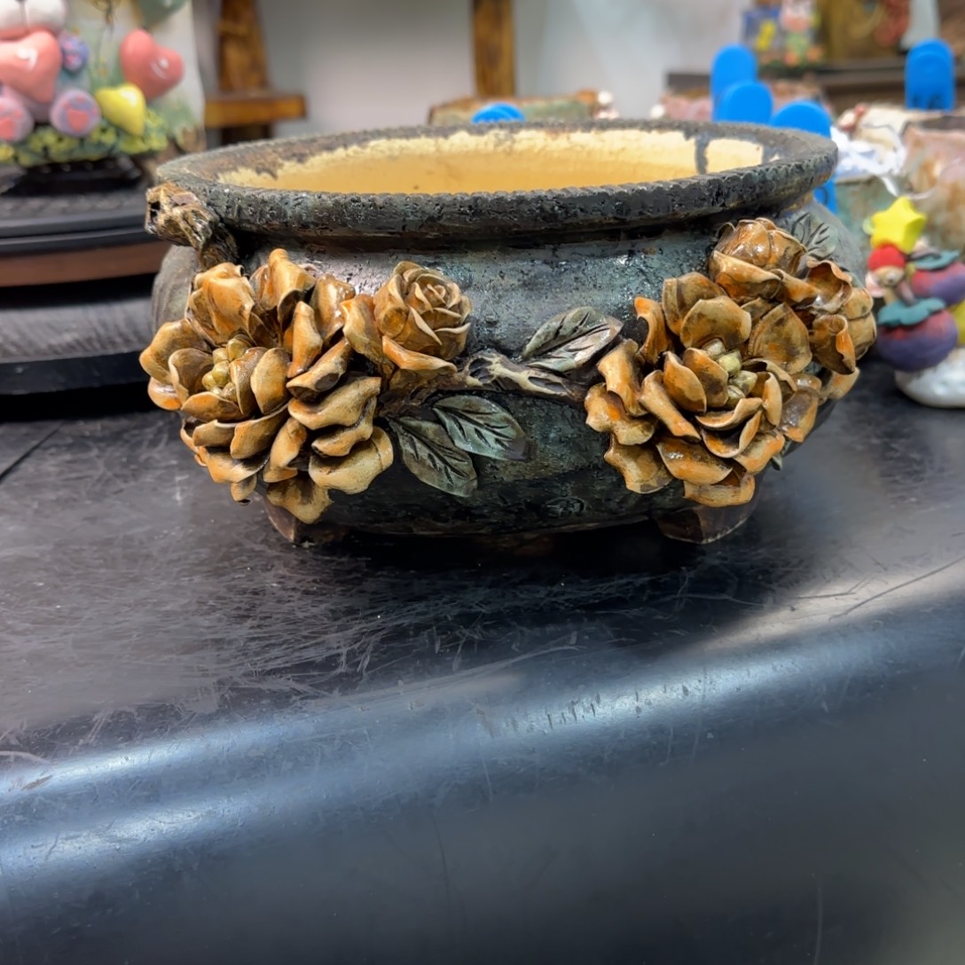 姚***瑶本默花器麦饭石花盆