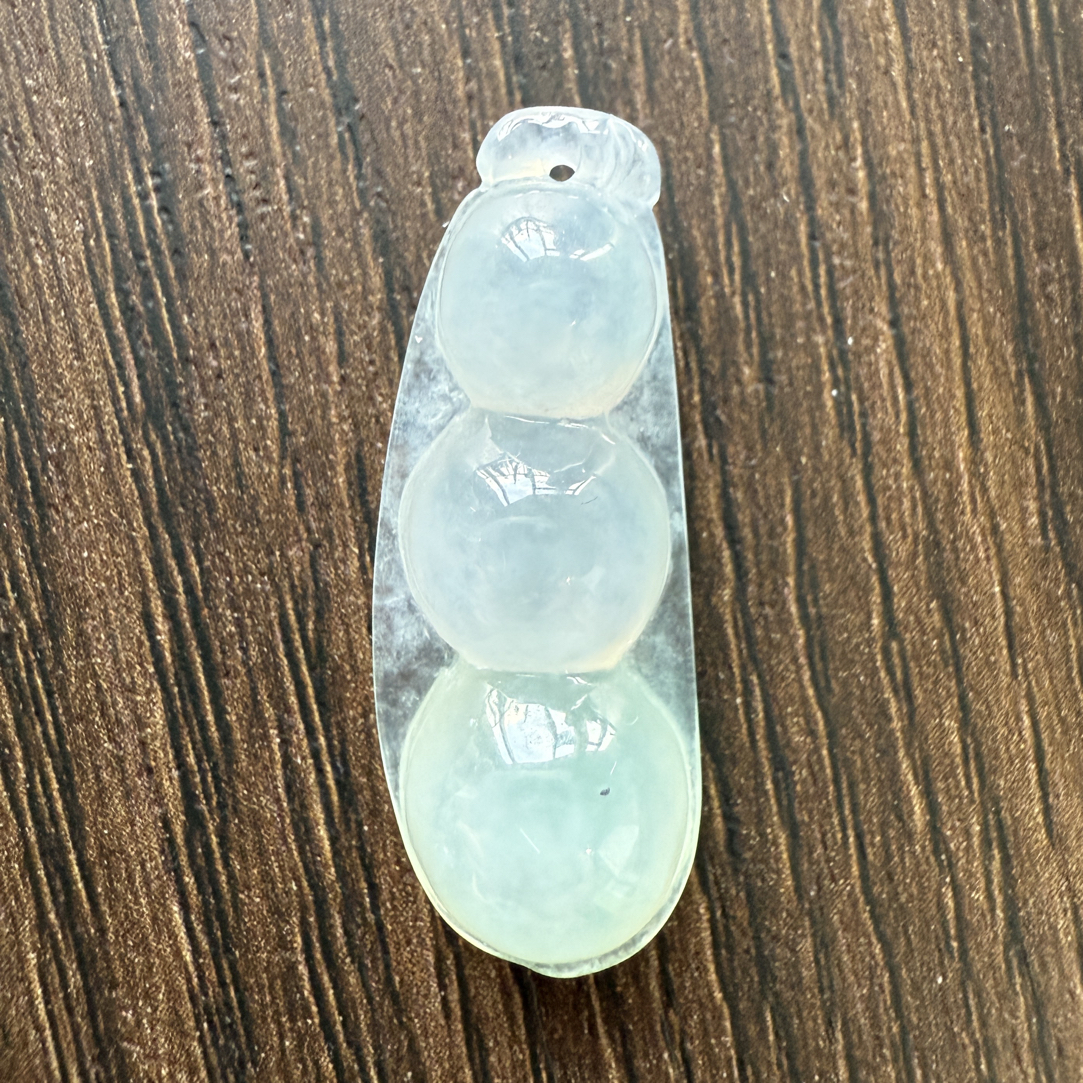 天然A货翡翠冰透福豆