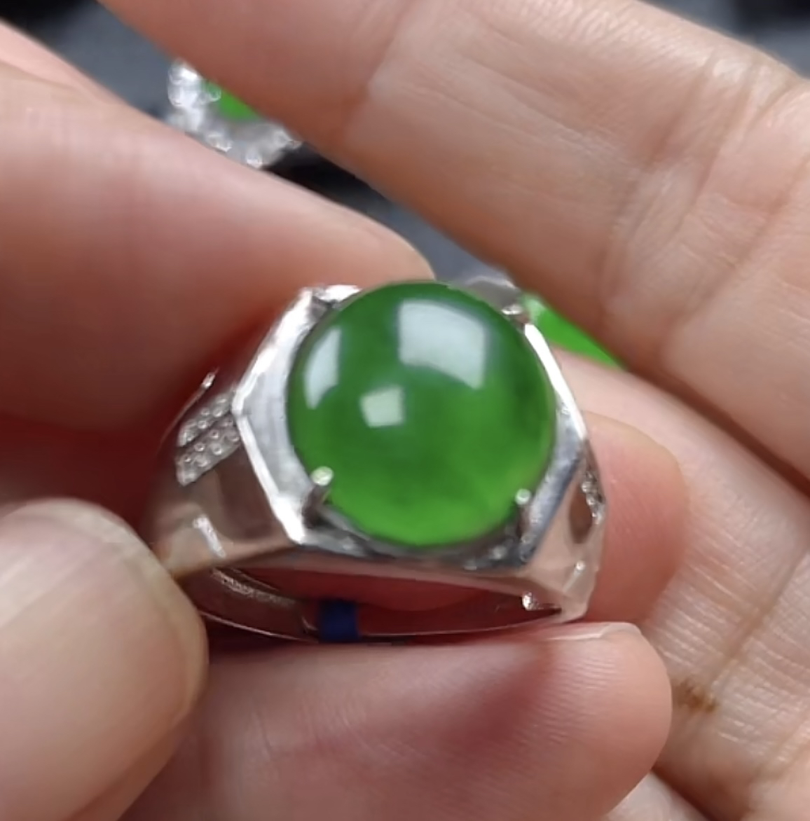 A货翡翠925银镶嵌戒指
