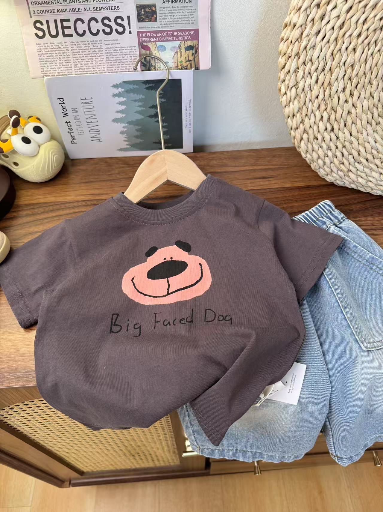 【JMJQ 20679】夏季新款儿童街潮手绘大脸狗狗印花套头短袖