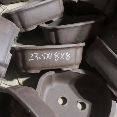 100/8。         23.5-18-8。 微瑕。   
