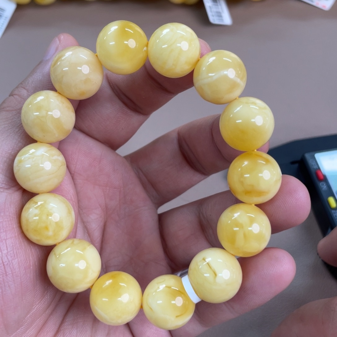 琥珀裸石未镶嵌02300000000