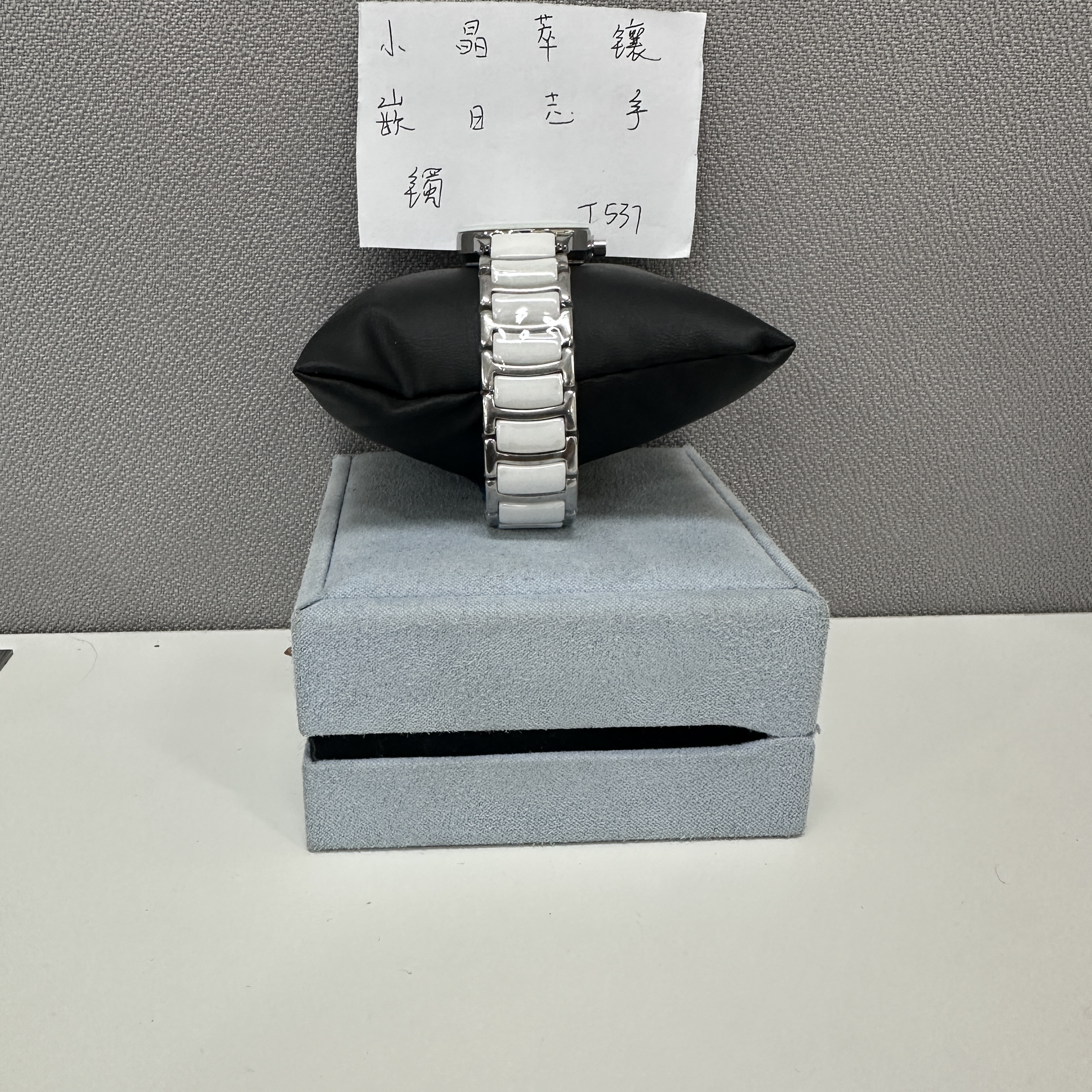 钛钢合成锆石手镯 小晶萃镶嵌日志手镯 ZF-J537