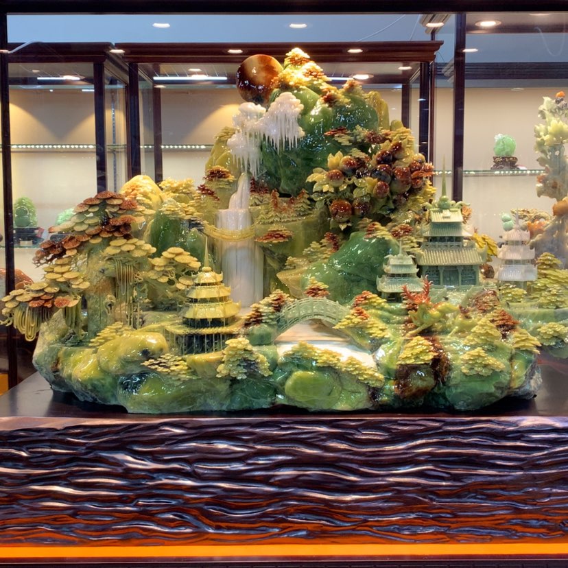 【闪购商品】蛇纹石玉摆件覆膜未镶嵌