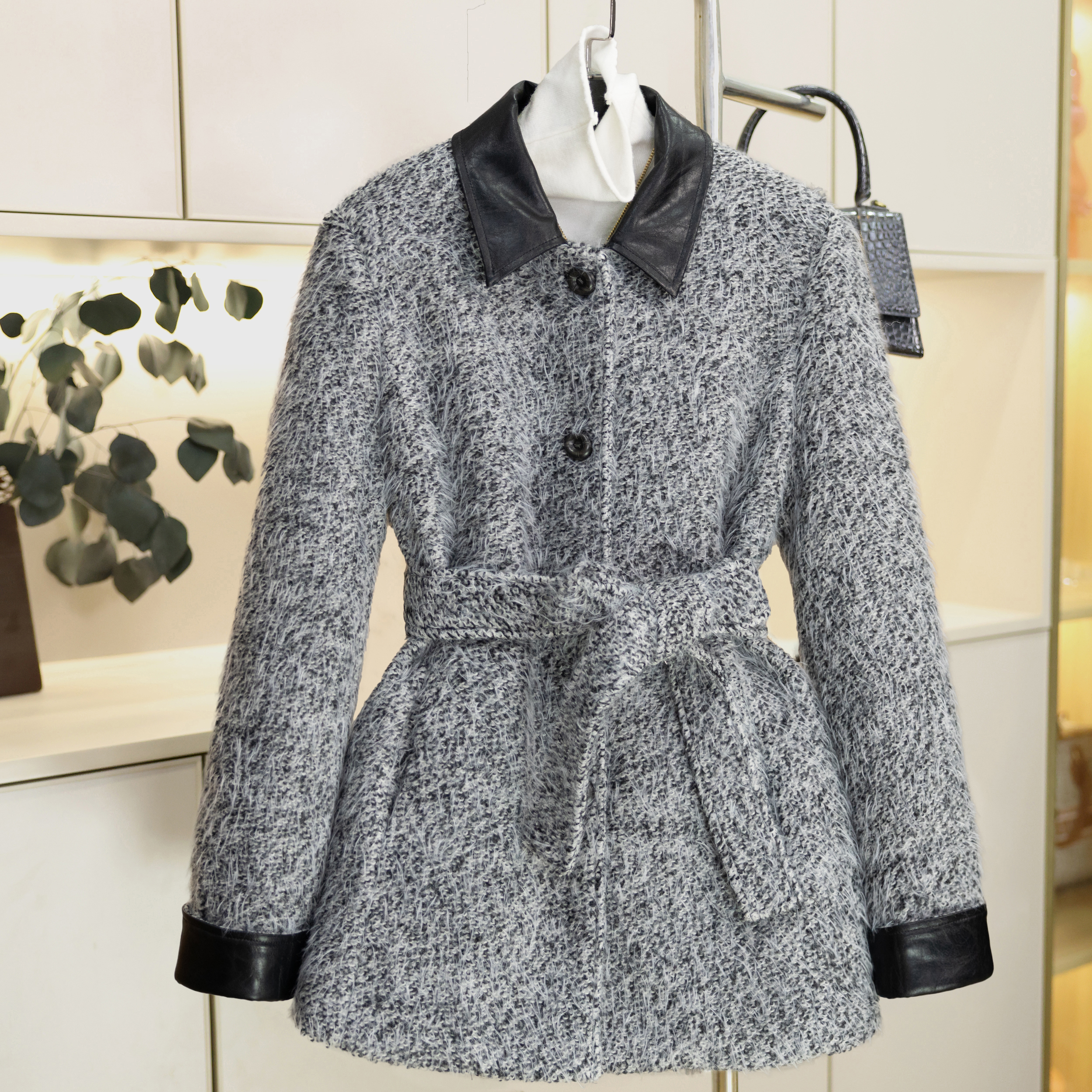 60羊毛秋冬新款灰色高级感翻领毛呢外套女气质系带收腰大衣潮