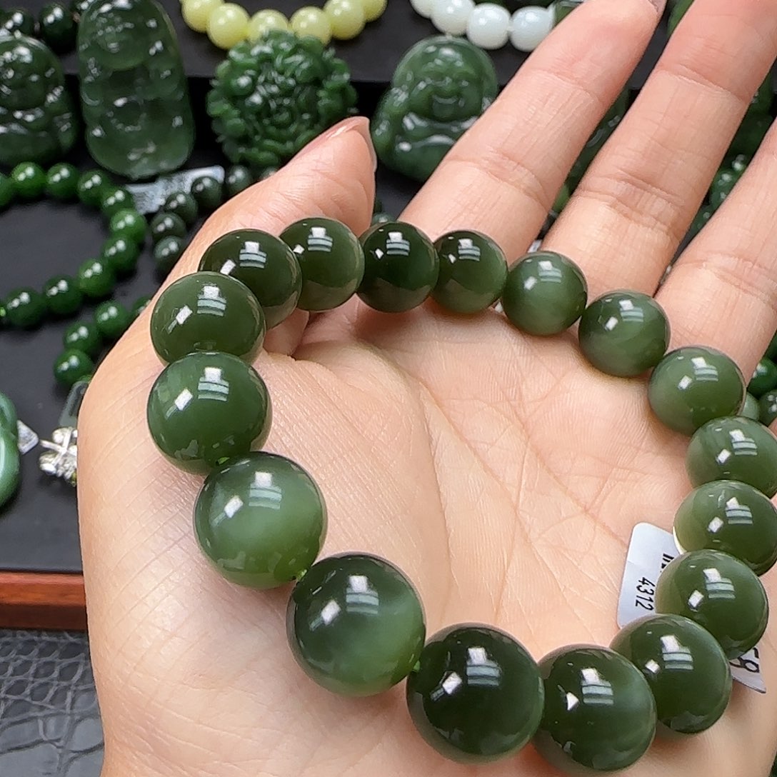 和田玉未镶嵌珠宝奇石