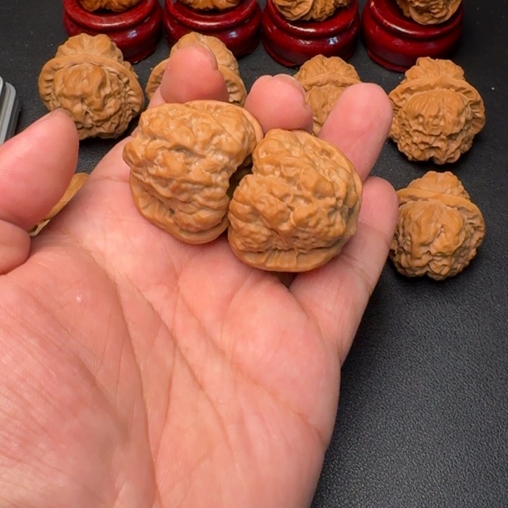 文玩核桃吊坠星****?39蛙蛙