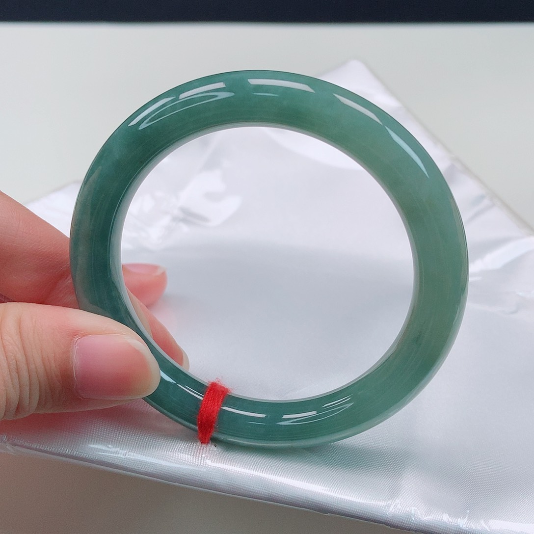 翡翠手镯未镶嵌52圆条