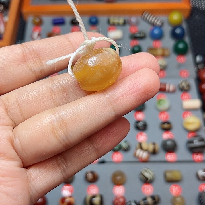 未镶嵌玛瑙/玉髓珠宝半成品还****友