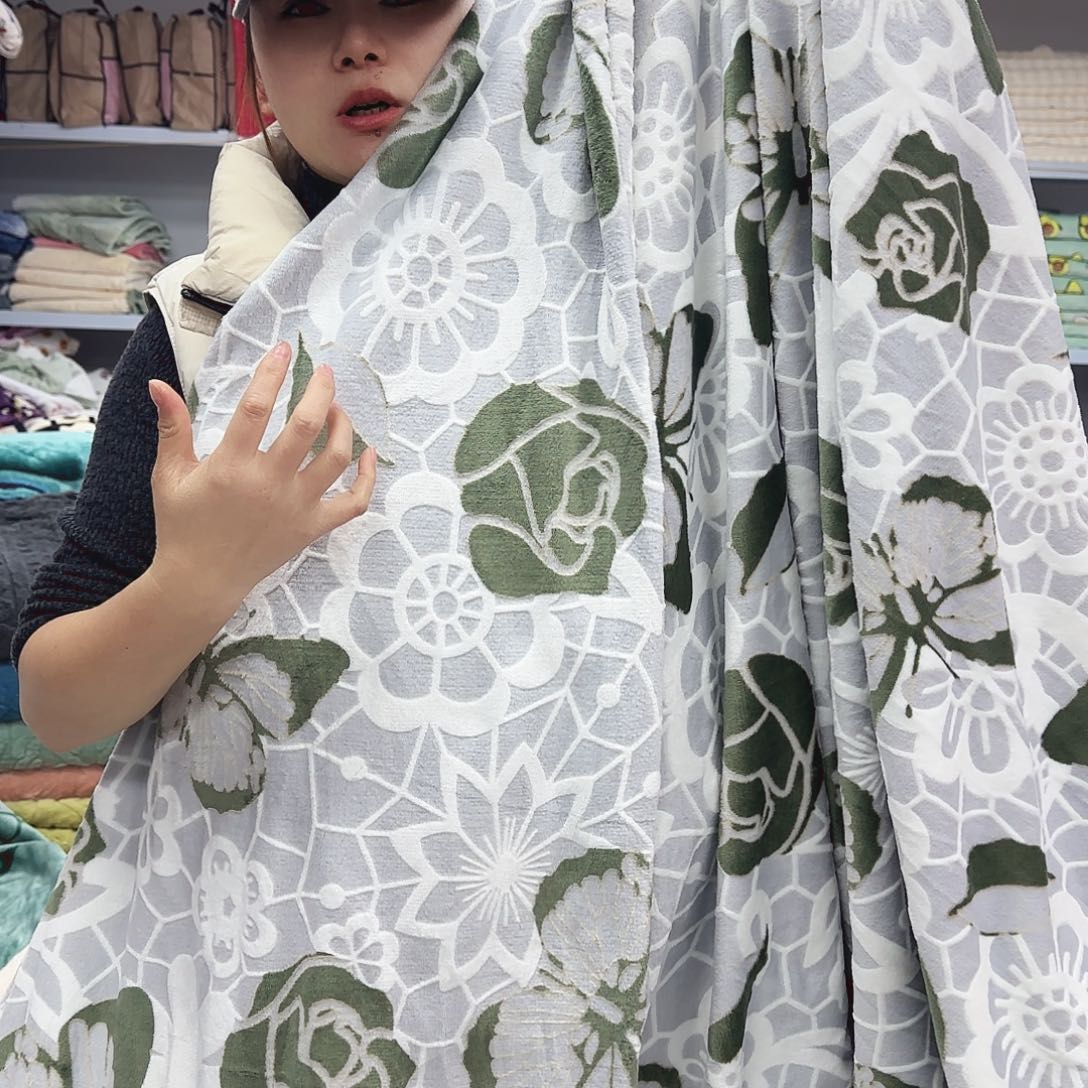 羊驼毛200.230云貂绒雕花被套，高货