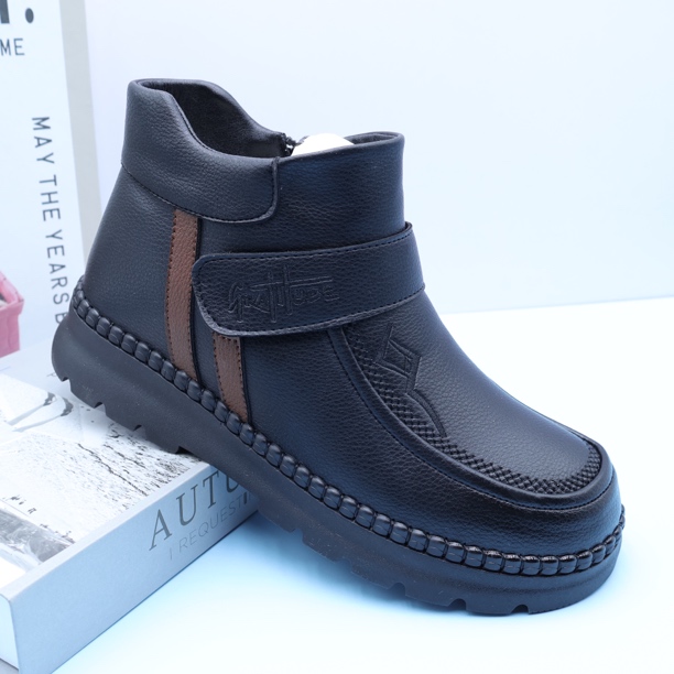 冬季新款加厚保暖防寒防滑耐磨超轻超软舒适百搭时尚休闲妈妈鞋