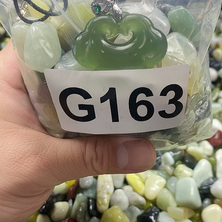 岫玉鱼缸石未镶嵌