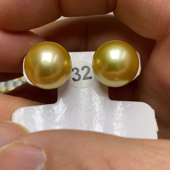 海水珍珠金珍珠耳钉18K金镶嵌