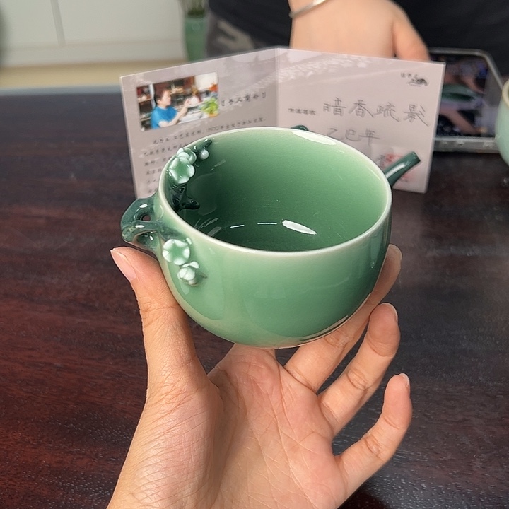 王***米龙泉云间青瓷小米茶器