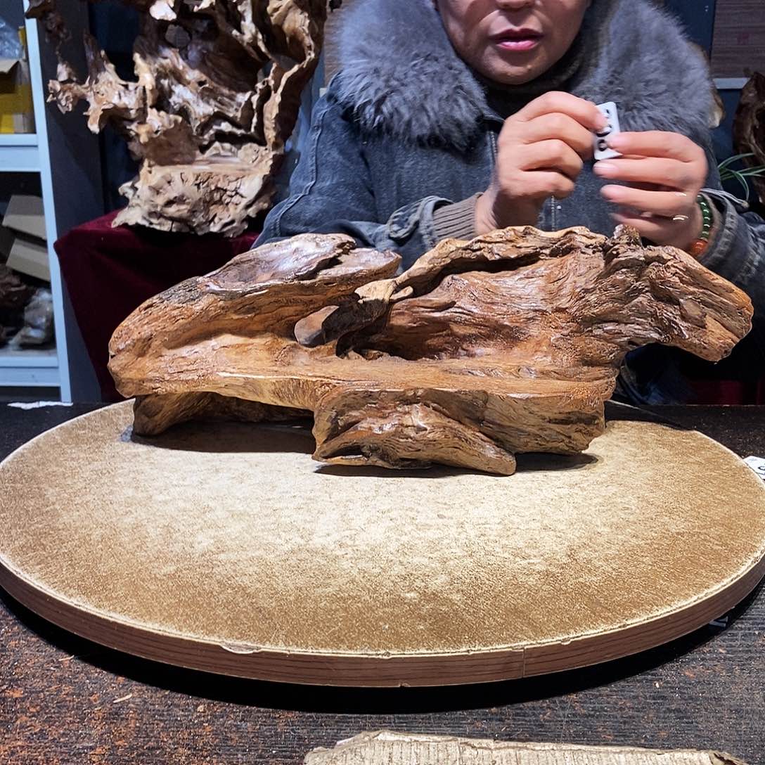 刘***希308。株木随行根艺