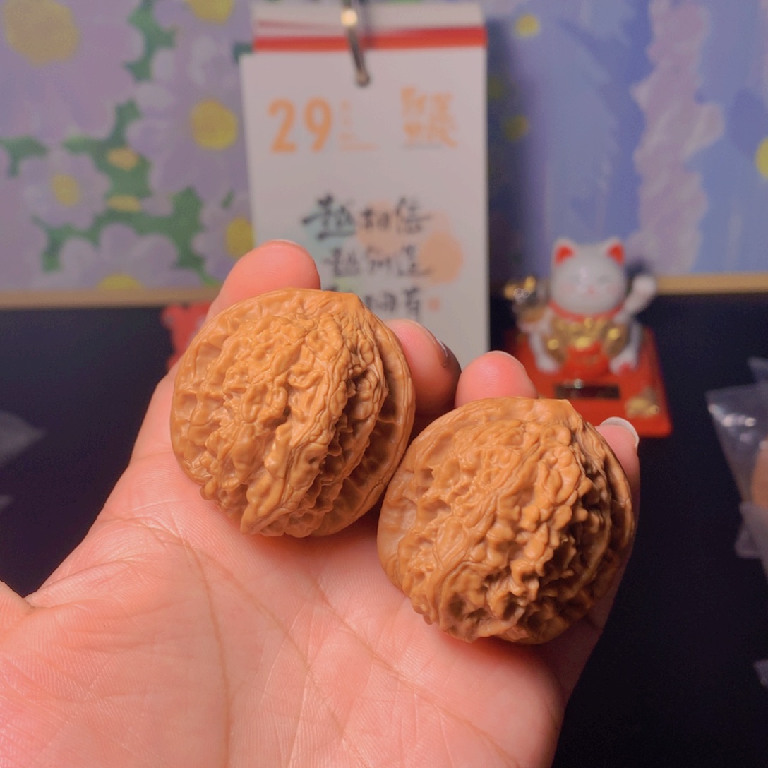 文玩核桃吊坠牡丹纹40