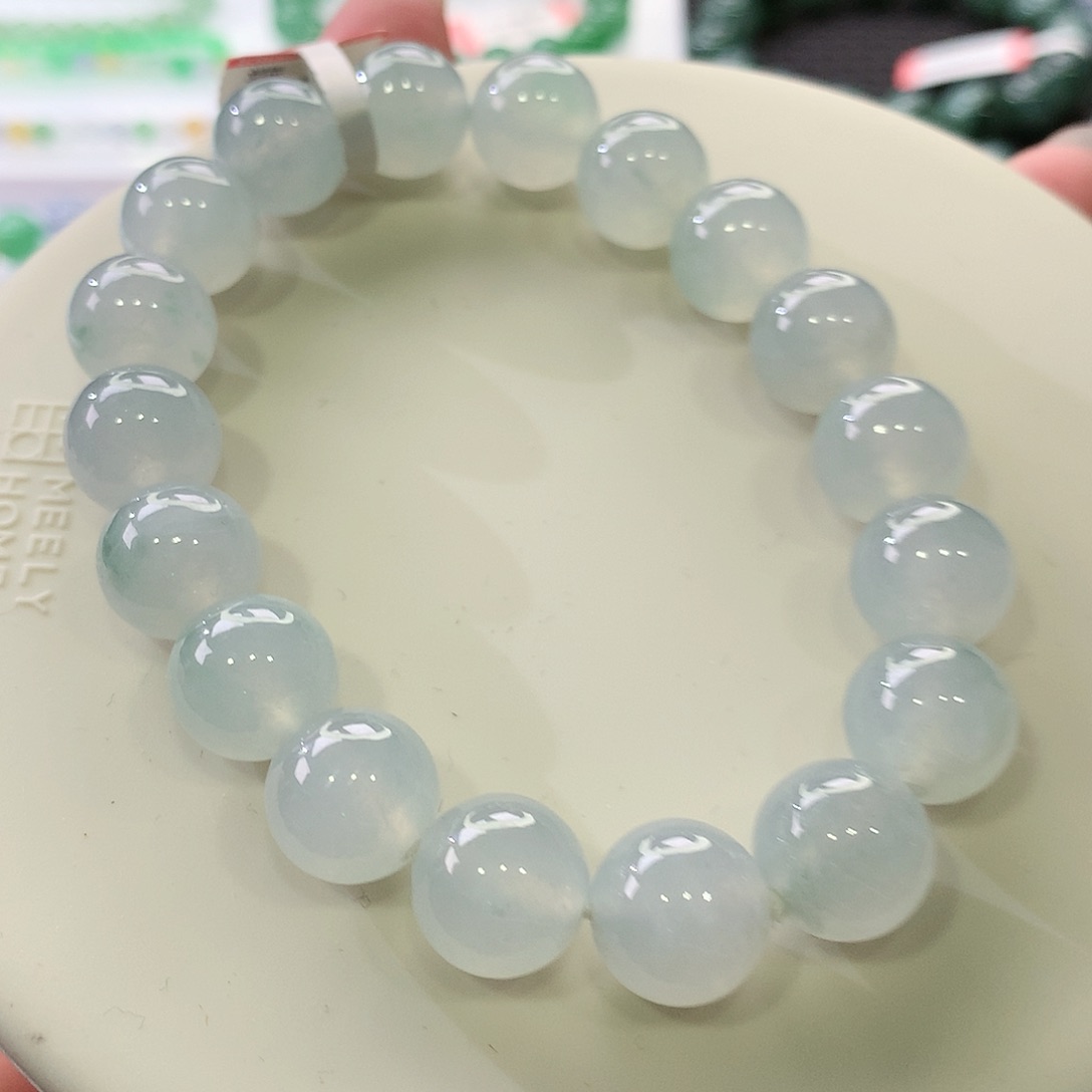 翡翠手链未镶嵌翡翠