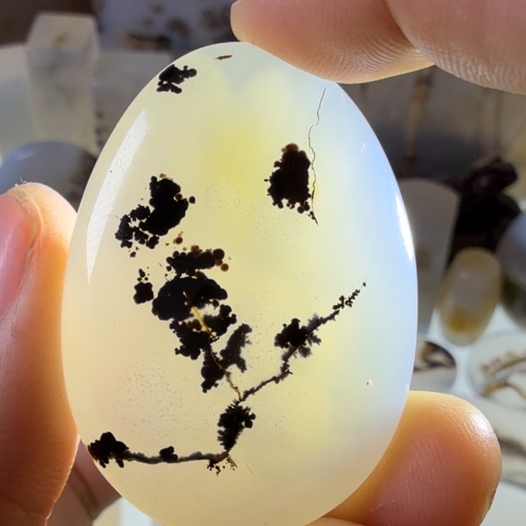 玛瑙/玉髓未镶嵌珠宝半成品