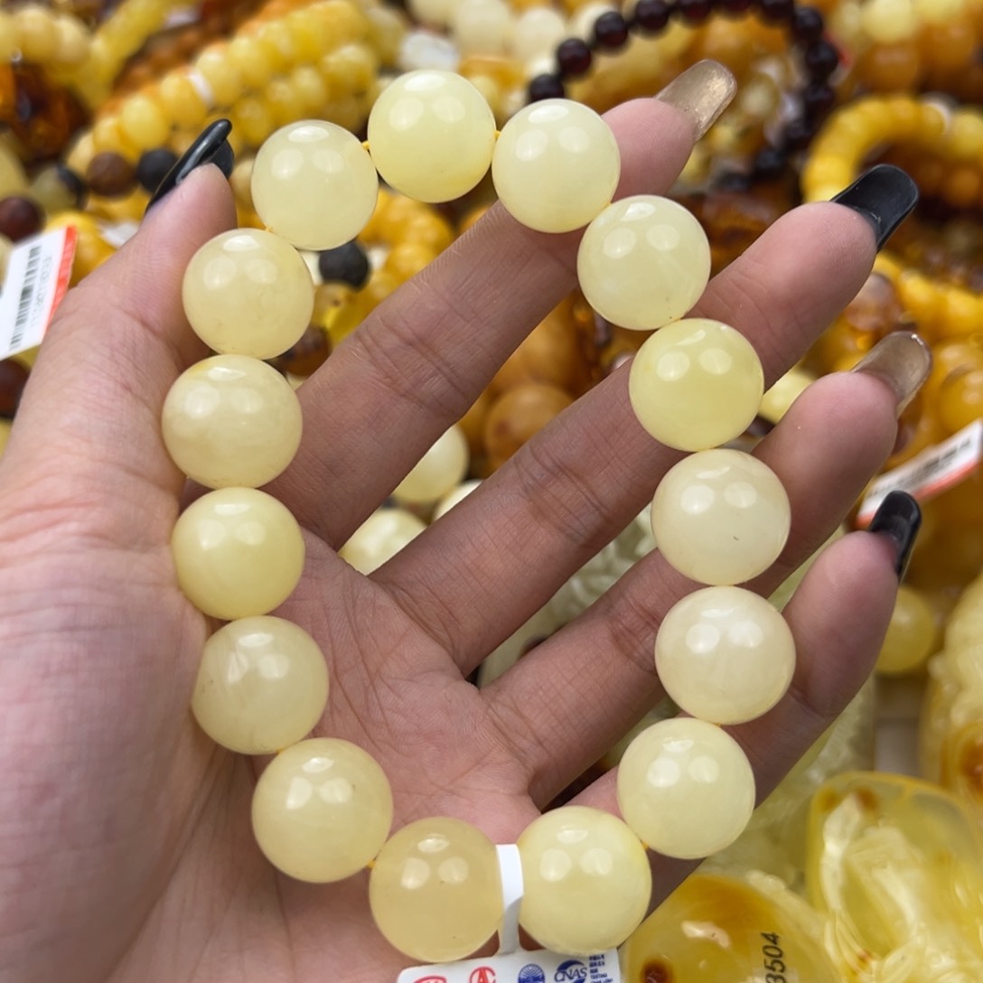 琥珀珠宝奇石未镶嵌