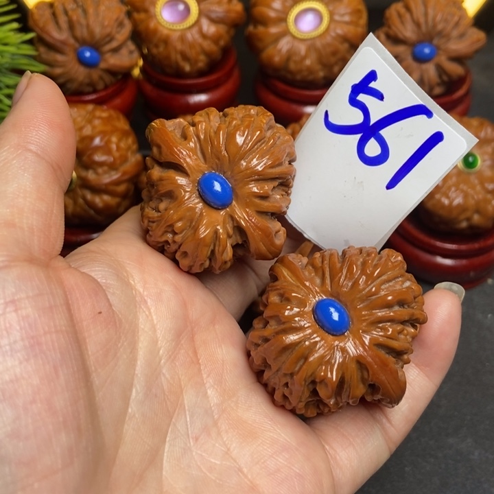 39楼呀561文玩核桃狮子头