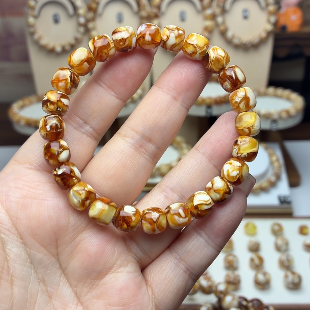 铭***业9mm沁色精工老型手串一条