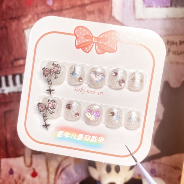 【在逃公主】小朋友3-12岁纯手工穿戴美甲蝴蝶结高级轻奢感粉钻爆闪