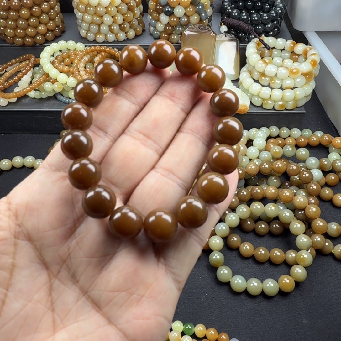 复***活和田玉未镶嵌手链