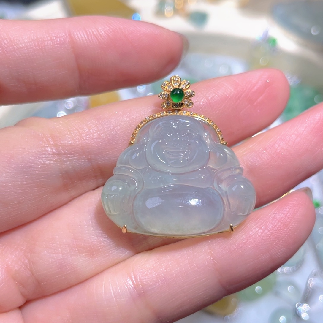 翡翠颈饰18K金镶嵌翡翠