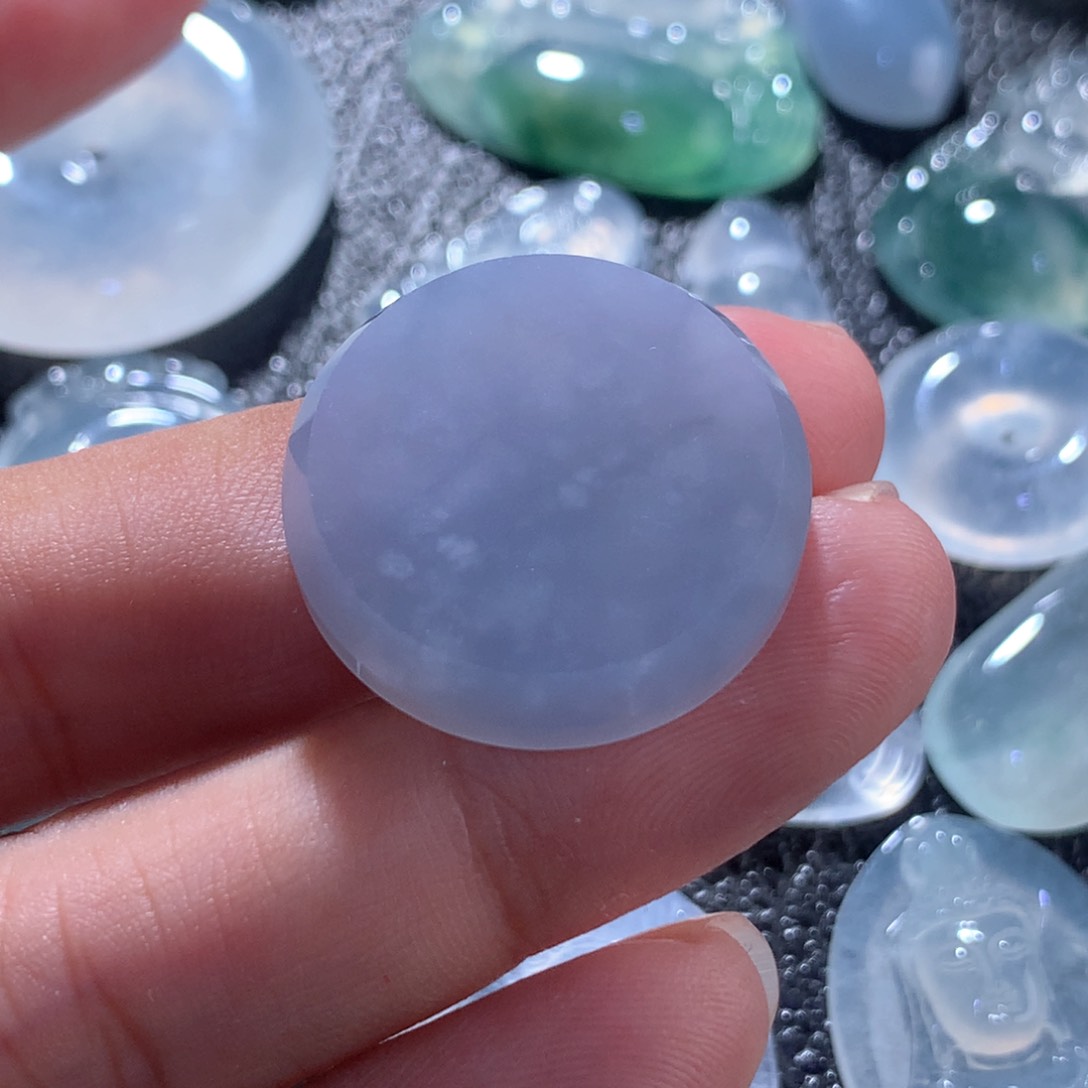 翡翠颈饰未镶嵌缅甸