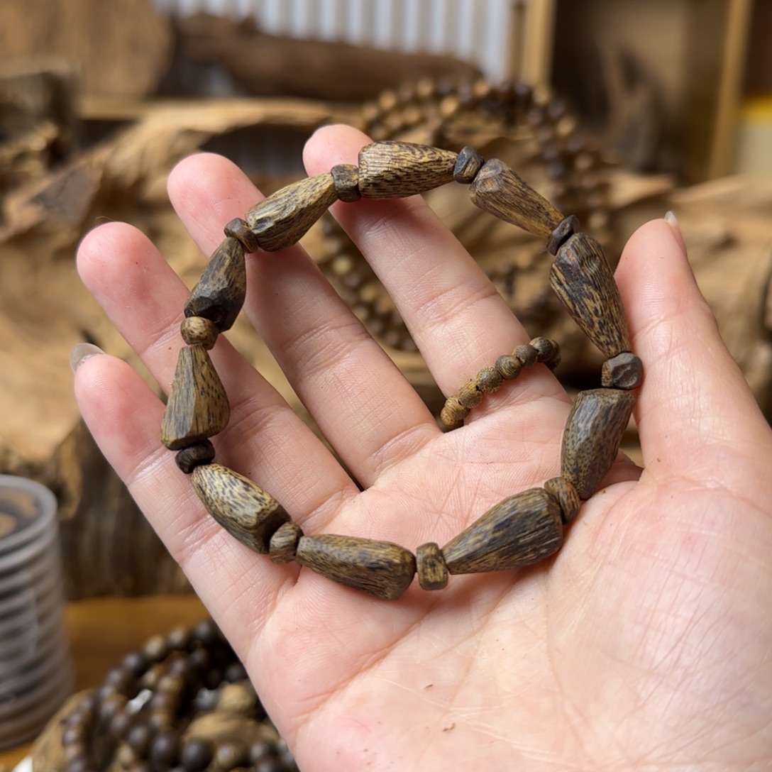 沉香沉香碎屑随型树丁单圈