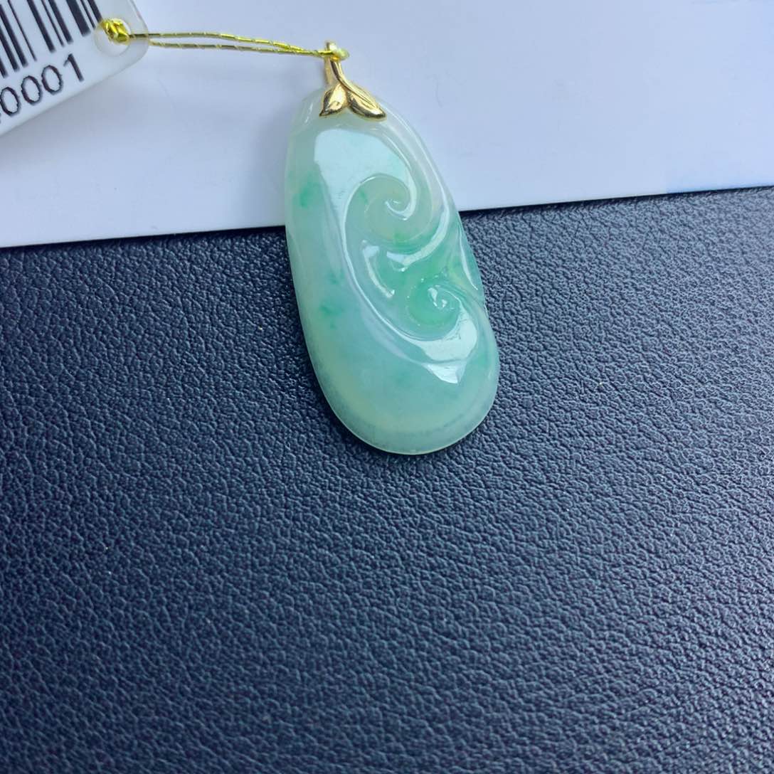 翡翠颈饰未镶嵌如意