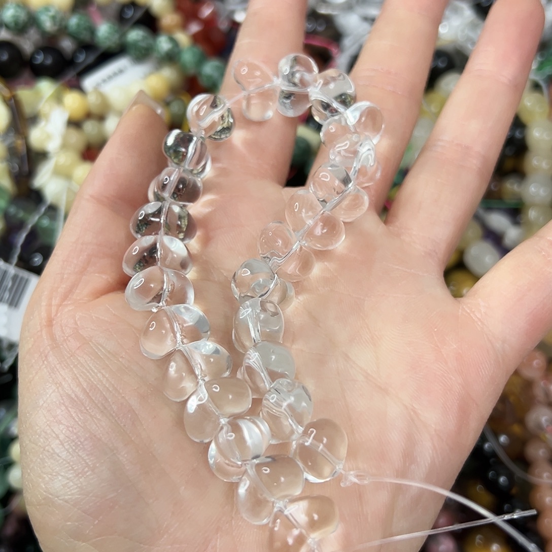 玛瑙/玉髓未镶嵌珠宝半成品，压电白水晶屁桃爱心25颗