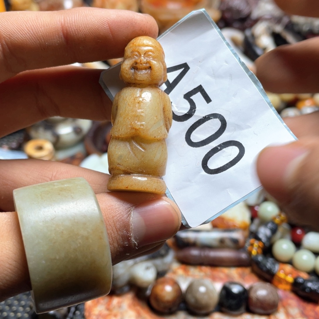 和田玉（糖玉）挂件未镶嵌