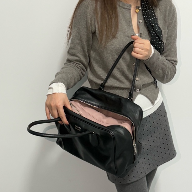 95新 Prada/普拉达 粉黑拼色inside手提保龄球db