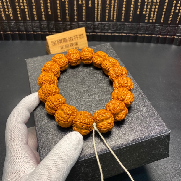 高端手持：大尺寸帝王花（17号）