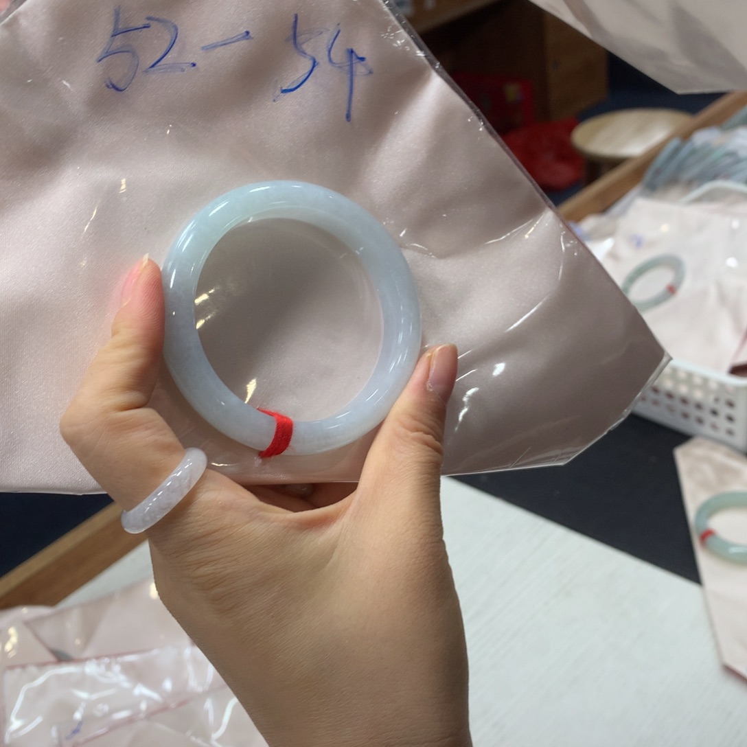 翡翠未镶嵌手镯买断